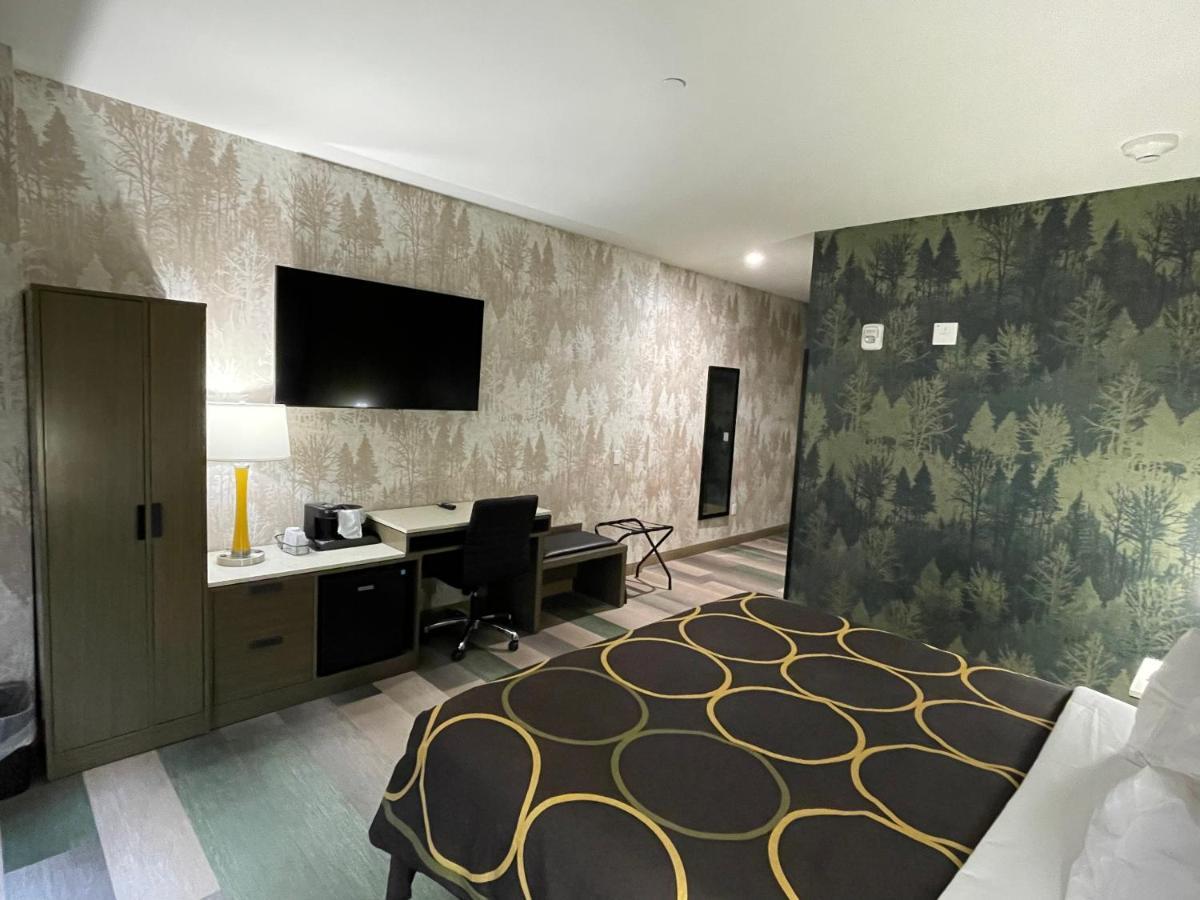 Super 8 By Wyndham Bronx Near Botanical Garden Hotel New York Exterior photo