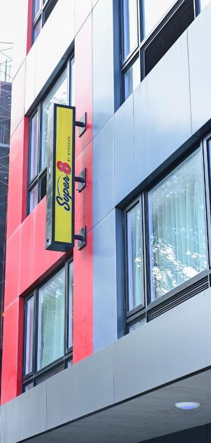 Super 8 By Wyndham Bronx Near Botanical Garden Hotel New York Exterior photo
