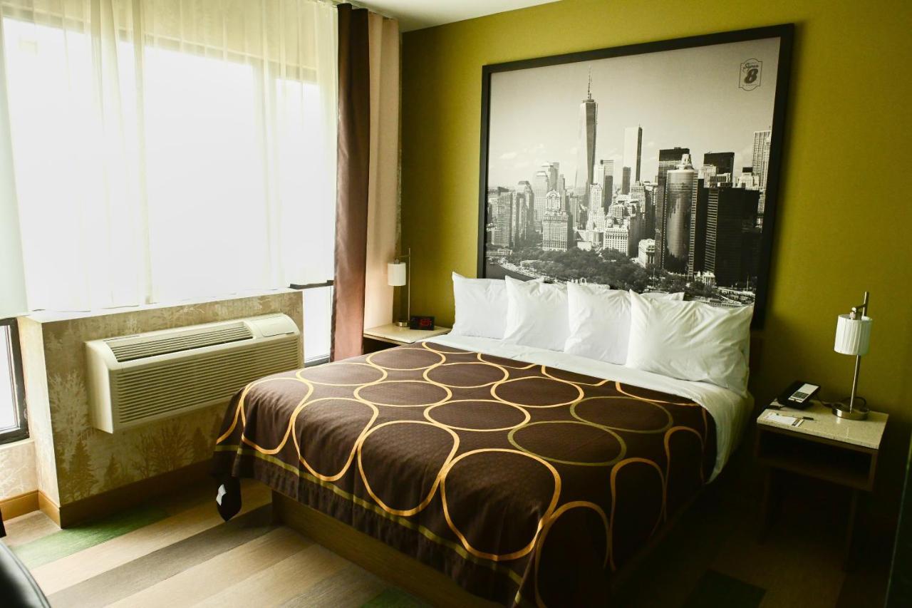 Super 8 By Wyndham Bronx Near Botanical Garden Hotel New York Exterior photo